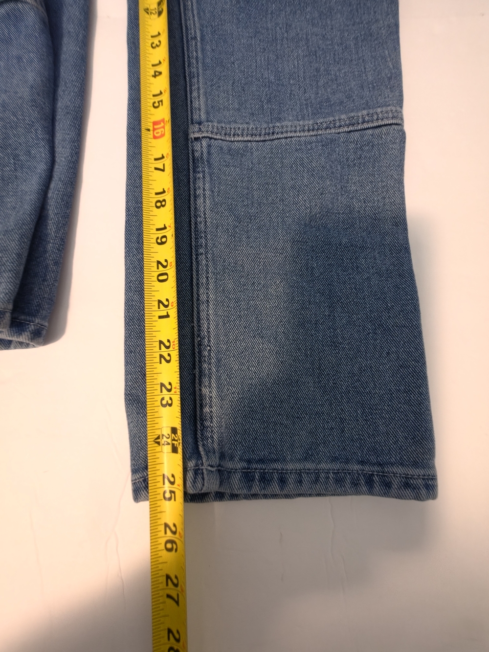 PacSun Women’s Two-Tone Blue High-Rise Patchwork Jeans - Picture 3 of 5